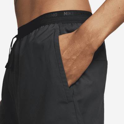 Nike StrideDri-FIT 2-in-1-Laufshorts für Herren (ca. 18 cm) Valentinstagsangebot