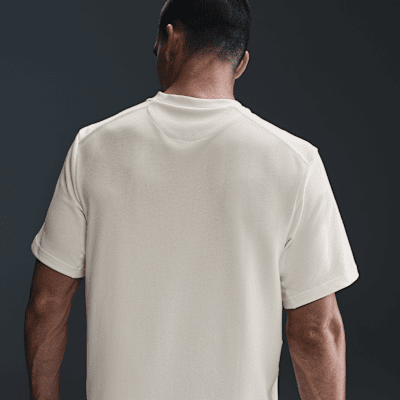 Nike PrimaryVielseitiges Nike Dri-FIT Kurzarm-Oberteil für Herren Neueste Mode