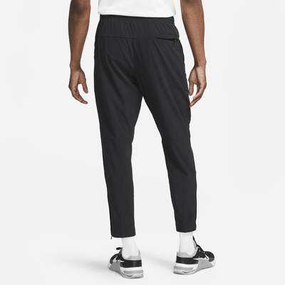 Nike UnlimitedVielseitige Dri-FIT Hose mit Reißverschluss am Bündchen für Herren Kostenloser Versand