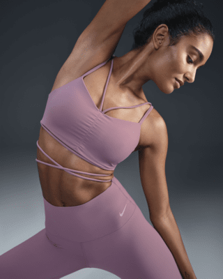 Nike Zenvy Strappy WrapGepolsterter Sport-BH mit leichtem Halt Große Rabatte