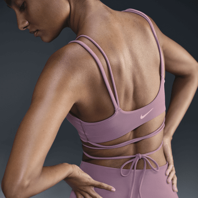 Nike Zenvy Strappy WrapGepolsterter Sport-BH mit leichtem Halt Große Rabatte