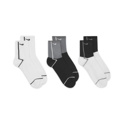 Nike Everyday Plus LightweightTrainings-Knöchelsocken für Damen (3 Paar) Tägliche Deals