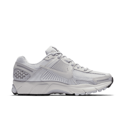 Nike Zoom Vomero 5Herrenschuh 2025