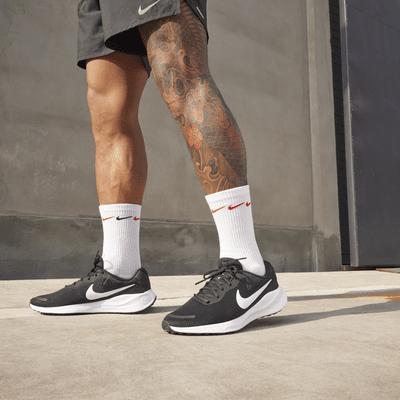 Nike Revolution 7Straßenlaufschuh (Herren) Super Sparpreis