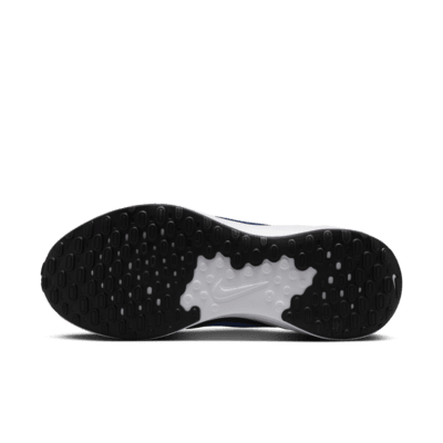 Nike Revolution 7Straßenlaufschuh (Herren) Kostenlose Rückgabe