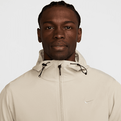 Nike UnlimitedVielseitige Repel-Jacke mit Kapuze für Herren Versandkostenfrei