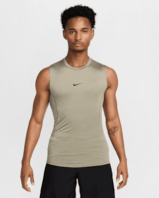 Nike ProÄrmelloses Dri-FIT Fitnessoberteil mit enger Passform für Herren