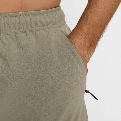 Nike UnlimitedVielseitige Dri-FIT Hose mit Reißverschluss am Bündchen für Herren Online Outlet