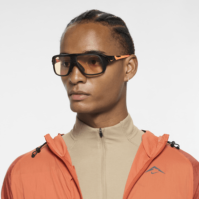 Nike Flyfree SoarSonnenbrille mit Road Tint JETZT KAUFEN