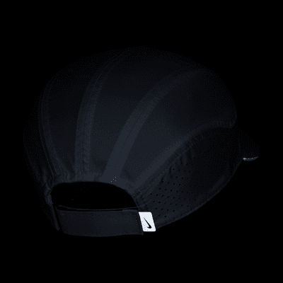 Nike Dri-FIT ADV FlyCap mit unstrukturiertem und reflektierendem Design im Angebot