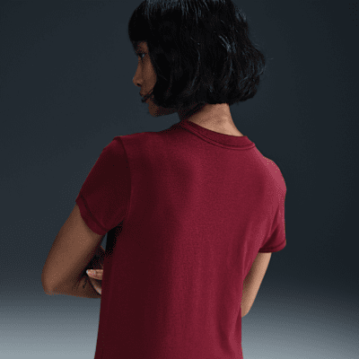 Nike Sportswear Chill KnitKurz-T-Shirt mit schmaler Passform für Damen Kostenlose Rückgabe