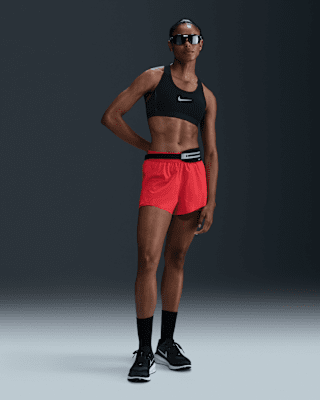 Nike SwiftDri-FIT 2-in-1-Laufshorts mit mittelhohem Bund (Damen) Neueste Stile