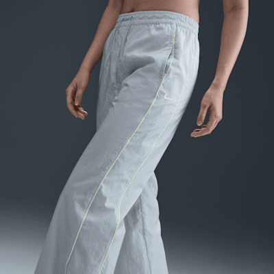 Nike WindrunnerWebhose mit offenem Saum und hohem Taillenbund (Damen) Neueste Stile