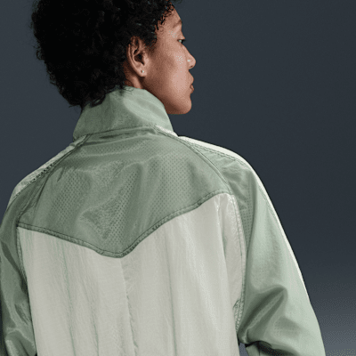 Nike SportswearJacke aus Webmaterial (Damen) Fabrikpreis