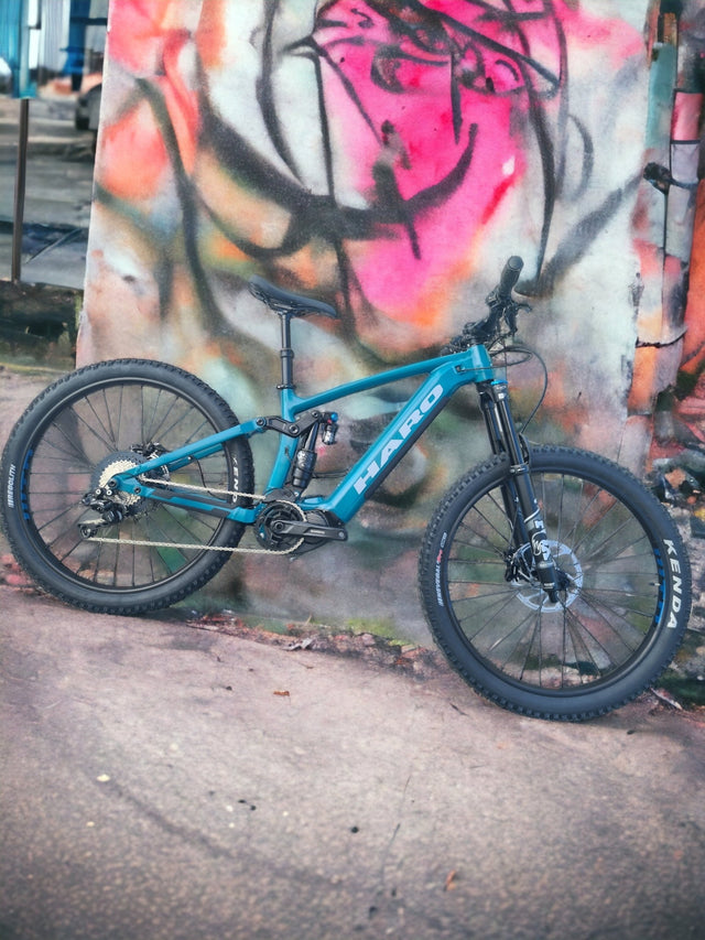 Haro Bikes Haro Bikes Shift I/O 9 Limited Edition Crystal Blue | fahrrad.de