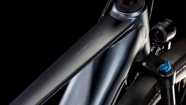 Cube Cube Touring Hybrid Pro 625 metallicgrey´n´chrome (2025) | fahrrad.de