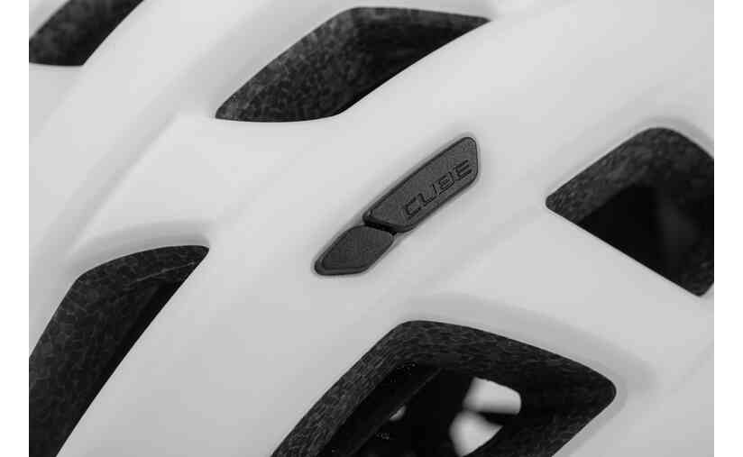 Cube Helm ROAD RACE im Angebot